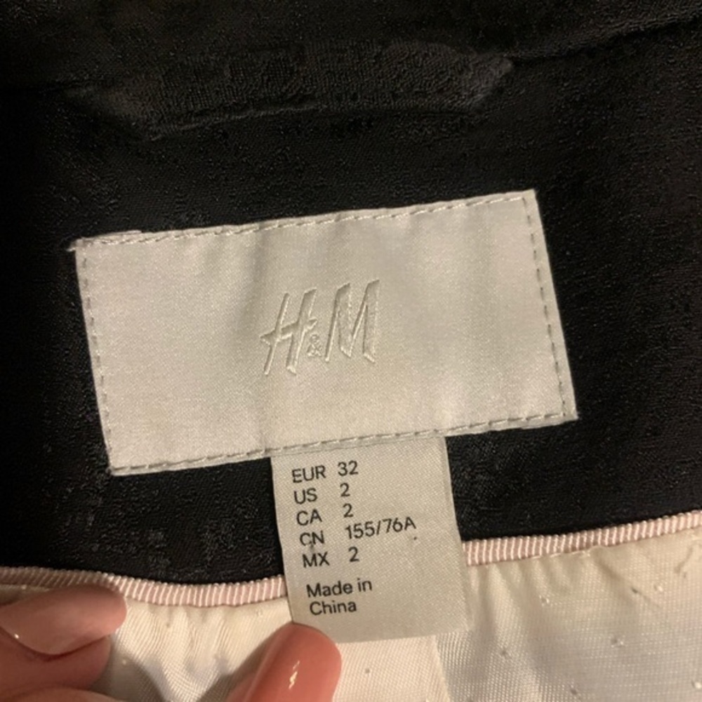 H&M Cropped Blazer - Picture 3 of 8